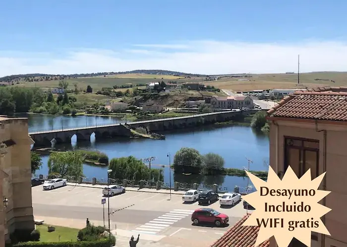 Museo Carmelitano 아파트